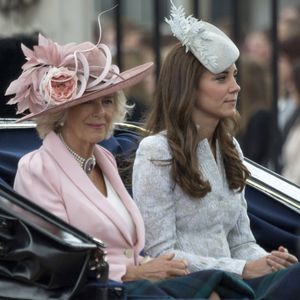 Kate Middleton e Rainha Camilla intensificaram os conflitos no ano passado