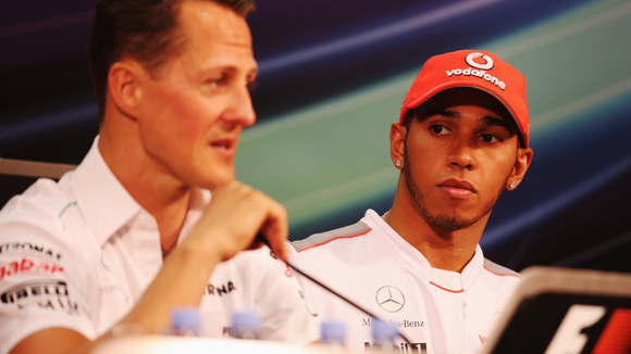 'Agora ele está em coma': abalado, Lewis Hamilton revela parada cardíaca de grande companheiro há 12 anos