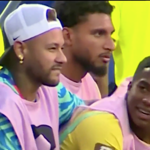 O 'Fantástico' mostrou uma leitura labial de Endrick durante uma conversa com Neymar no banco de reservas
