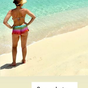 'Que vista!', escreveu Luciano Huck sobre o bumbum de Angélica