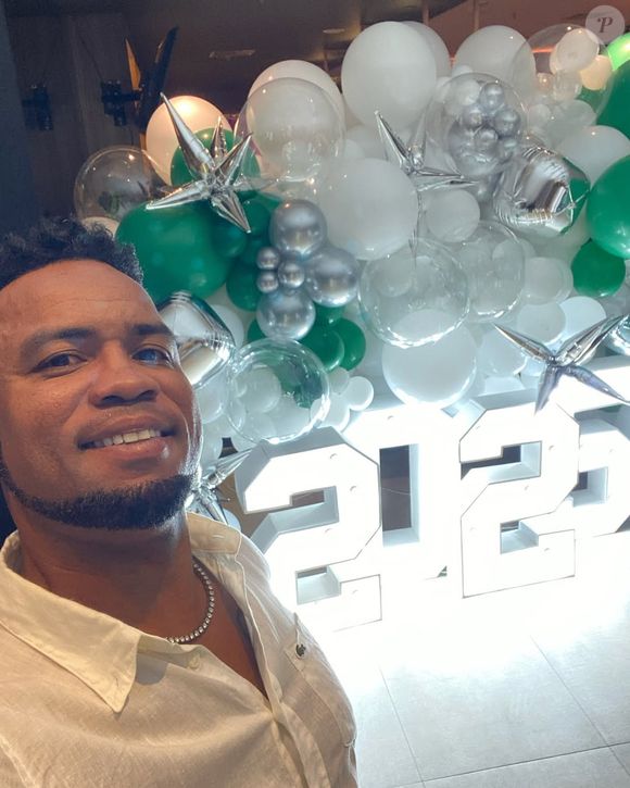 Ex-jogador do Vasco, Carlos Alberto foi expulso de condomínio por 'comportamento antissocial reiterado'