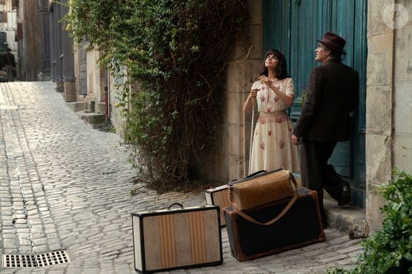 'Toda Luz que Não Podemos Ver' é uma série disponível na Netflix que cativa quem gosta de tramas históricas