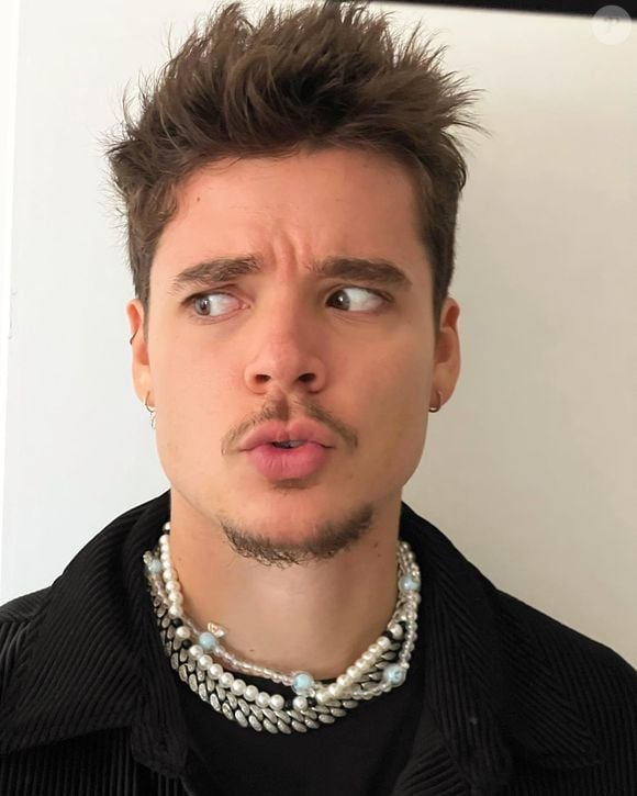 João Lucas surgiu assim em 2022, com o cabelo bem mais curto e o visual diferente