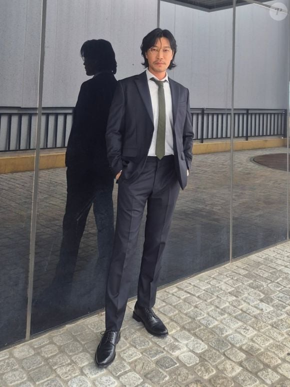 Choi Gwi-hwa é casado há cerca de 17 anos e possui dois filhos. A revelação foi feita no programa 'Pyeonstorang', da KBS, onde ele mostrou sua família