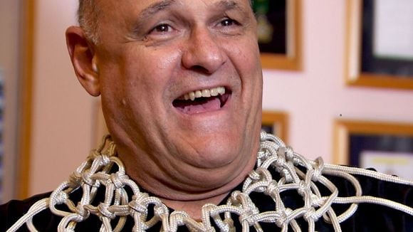 Henry David Thoreau, filósofo: 'Se você construiu castelos no ar, seu trabalho não foi em vão; é lá que eles devem estar. Agora, construa os alicerces'