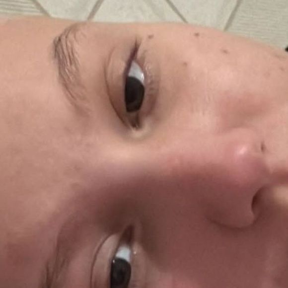 Desabafo da irmã revela união e exaustão da família de Isabel Veloso durante longa permanência da jovem na UTI