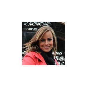 A jornalista Duda Esteves, que ficou conhecida nos anos 1980 como Duda Little, disparou uma indireta pesada para Renato Aragão em seu perfil no Instagram