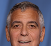 Antes do sucesso em Hollywood, George Clooney trabalhou vendendo sapatos, seguros e desenhando caricaturas para conseguir se sustentar