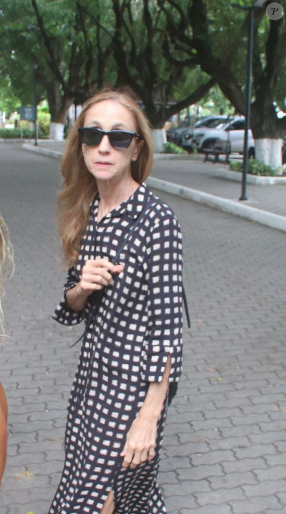 Velório de Dennis Carvalho reuniu a atriz Betty Gofman entre outros famosos