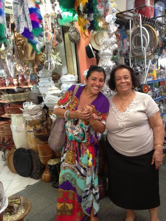 Morte de Mãe Carmen: religiosa foi homenageada por Regina Casé na web, que lembrou passeios, encontros e conselhos da líder do Terreiro do Gantois