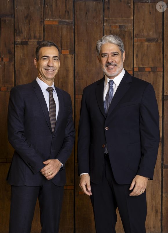 William Bonner, perto de deixar o 'Jornal Nacional' para César Tralli, pode avançar no horário de trabalho na Globo em alguns dias de maior movimentação no noticiário