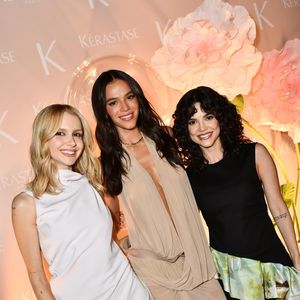 Isabella Scherer, Bruna Marquezine e Manu Gavassi estavam entre as convidadas famosas da Gloss Absolu Party