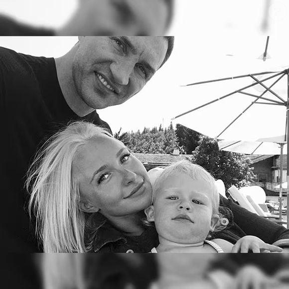 Hayden Panettiere teve uma única filha, Kaya Evdokia, fruto de seu relacionamento com o ex-boxeador ucraniano Wladimir Klitschko