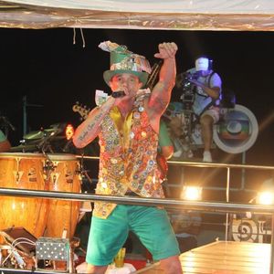 Netinho é conhecido por ser um famoso cantor de axé.