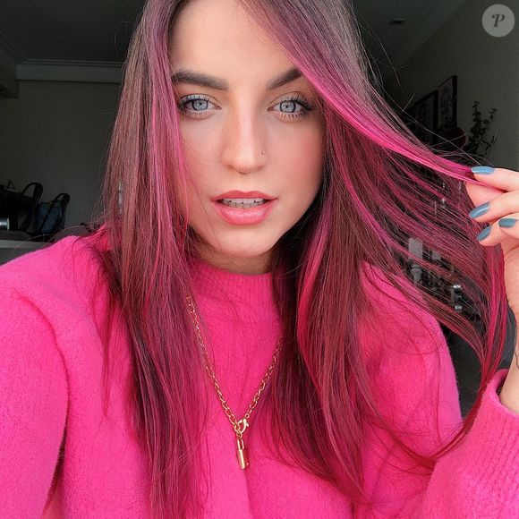 Bruna Unzueta já teve o cabelo rosa! Olha que diferente este visual da influenciadora
