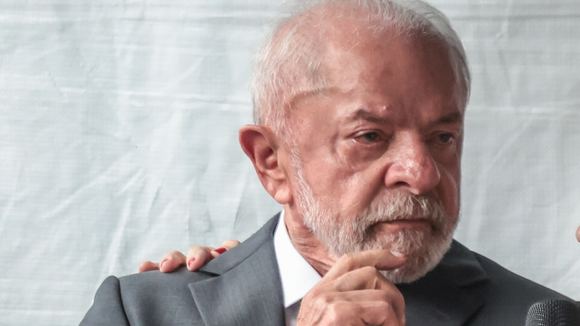 Rejeitou: Ator de 'Coração Acelerado', da Globo, nega convite para viver Lula no Carnaval do Rio de Janeiro. Saiba motivo!