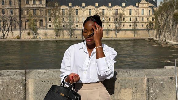 3 perfumes árabes que são o novo essencial chique para mulheres que buscam status de milionária e um rastro luxuoso