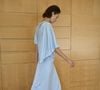 O acabamento acetinado e a silhueta fluida fazem deste vestido de R$ 629 uma das peças mais sofisticadas da nova coleção da Zara