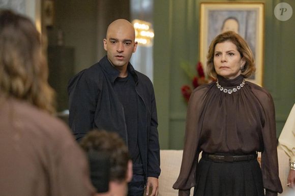 Doente e com câncer, Afonso (Humberto Carrão) afirma à mãe, Odete Roitman (Debora Bloch), não se considerar mais filho dela na novela 'Vale Tudo', capítulo de 2 de outubro de 2025