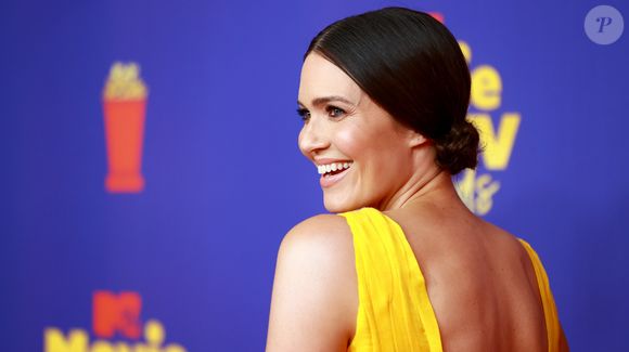 Mandy Moore com coque baixo no MTV Movie & TV Awards