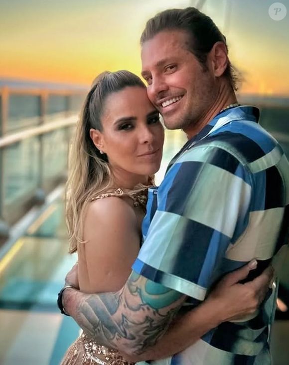 A reconciliação veio logo após o fim do casamento de 17 anos da cantora com o empresário Marcus Buaiz, com quem ela tem dois filhos: José Marcus, de 13 anos, e João Francisco, de 11.