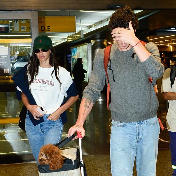 Bruna Marquezine está de volta ao Brasil após um período de férias românticas com Shawn Mendes nos Estados Unidos