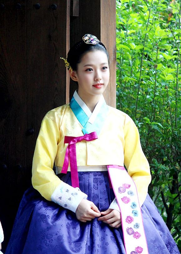 A protagonista Go Min-si começou sua carreira em 2017 com o filme 'My Sassy Girl'