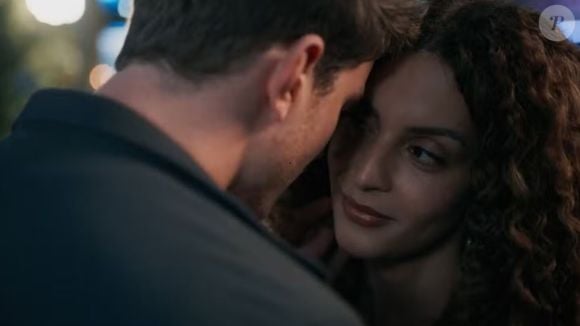 Viviane (Gabriela Loran) revela para Leonardo (Pedro Novaes) que é uma mulher trans e sofreu preconceito do ricaço