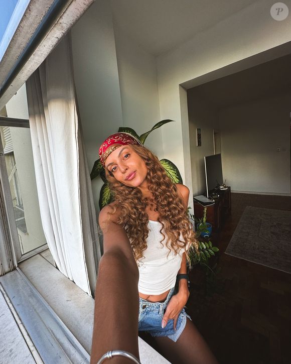 Beleza de Gabriela Loran vem sendo muito elogiada por seus fãs nas redes sociais