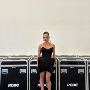 Flavia Pavanelli também lançou recentemente o reality show 'Retoque Final', onde tenta descobrir novos talentos na maquiagem