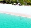 O projeto de luxo de Robert De Niro em Barbuda enfrenta críticas de moradores, que apontam possíveis impactos ambientais e problemas relacionados às terras comunais