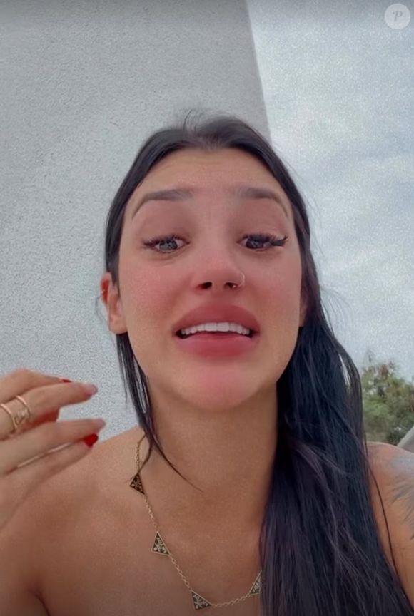 O influenciador Samuel Sant’Anna, o Gato Preto, foi detido na tarde de quinta‑feira (12) em São Paulo, após sua ex-namorada, Bia Miranda ter registrado uma ocorrência por agressão.