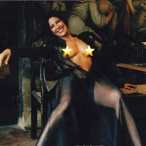 'Não aceitaria novamente': Ângela deixou claro que o nu ficou no passado, mas se orgulha do registro.