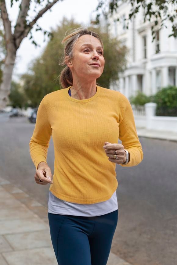 Para o especialista, até mesmo quem nunca fez exercícios físicos pode começar com uma caminhada diária de apenas 10 minutos