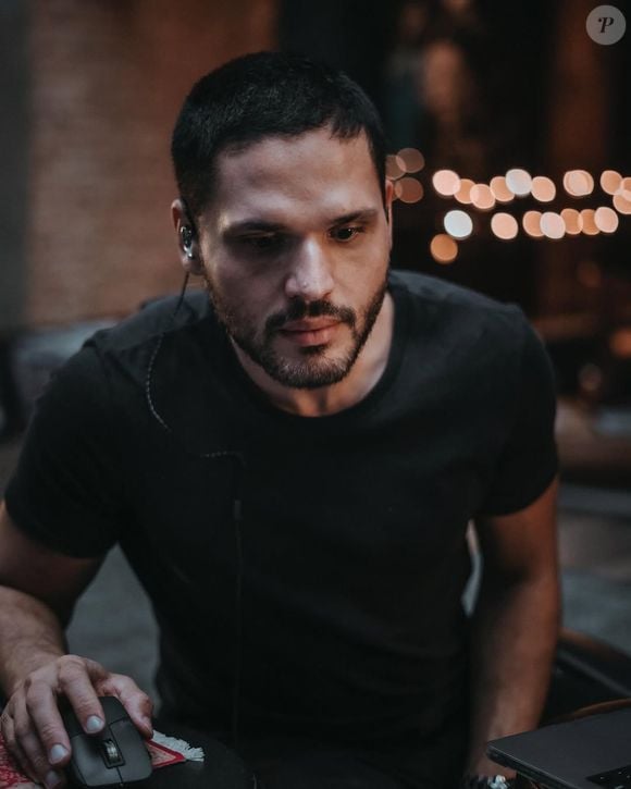 Dudu Borges pode até ser um nome desconhecido para o público geral, mas no segmento do sertanejo, ele tem status de ícone