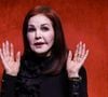 Priscilla Presley participou de um evento em Las Vegas ao lado do filho Navarone Garibaldi e emocionou fãs ao falar sobre luto