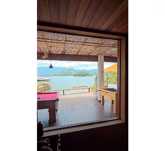 Área de lazer é um dos atrativos da mansão em Angra dos Reis