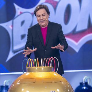 Tom Cavalcante ganhou um segundo programa, o ‘Boom’, que, apesar de não ter repetido o sucesso de audiência do ‘Acerte ou Caia!’, foi renovado