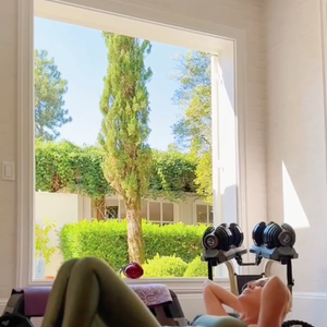 Eliana também realiza muitas abdominais para estar sempre com a barriga definida