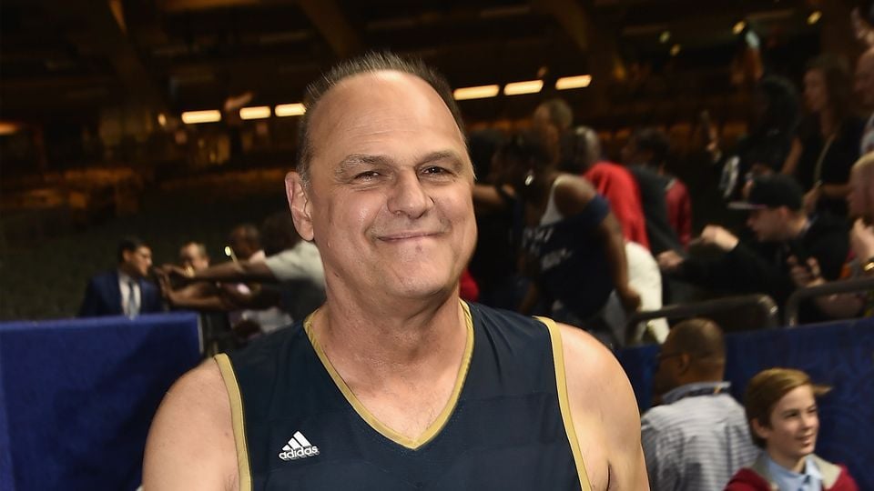 Morre Oscar Schmidt, a maior lenda do basquete brasileiro
