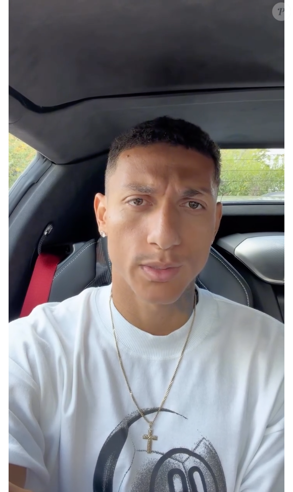 Richarlison contou que a ilha foi adquirida em 2022, em parceria com Alencar da Silveira Júnior, então presidente do América-MG, e Renato Velasco, seu antigo empresário