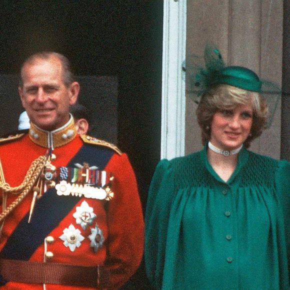 Aqui estão 3 motivos inusitados pelos quais as mulheres da Família Real quase não surgiam grávidas em público - o último é chocante!