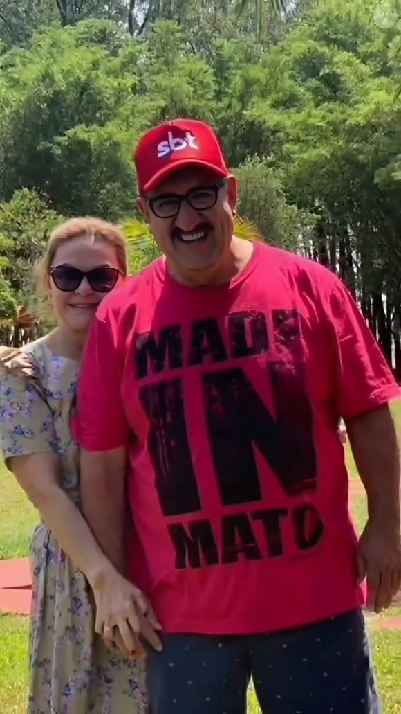 Ratinho fez uma rara declaração pública à mulher, Solange, quando ela fez aniversário em abril