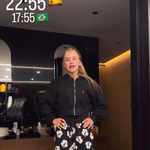 Ao voltar do passeio, Virgínia contou que Vini Jr. criticou seu look