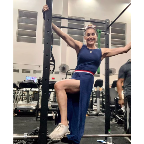 Suzy Rêgo garante que diminuiu 10 números de manequim em apenas 6 meses