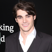 Morre RJ Mitte, astro de 'Breaking Bad', aos 34 anos; primeira audição do ator foi para comercial contra a metanfetamina