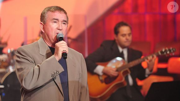 Amado Batista tem um patrimônio milionário.