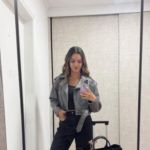 Suzanna Freitas, filha de Kelly Key, decidiu iniciar um novo protocolo com uma equipe especializada em março deste ano. A influenciadora passou a usar o Monjauro