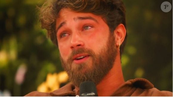 André Luiz Frambach se emociona com declaração de amor de Larissa Mnaoela na Globo