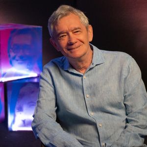 Serginho Groisman não conseguiu segurar a emoção durante o 'Altas Horas' exibido neste sábado, 3 de outubro.